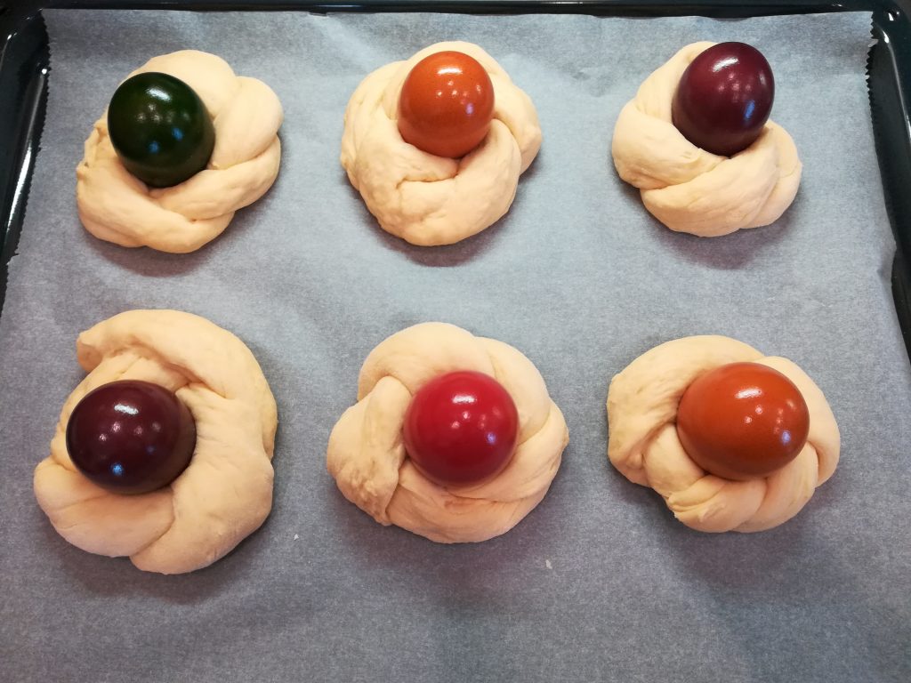 Osterkranz vorm Backen